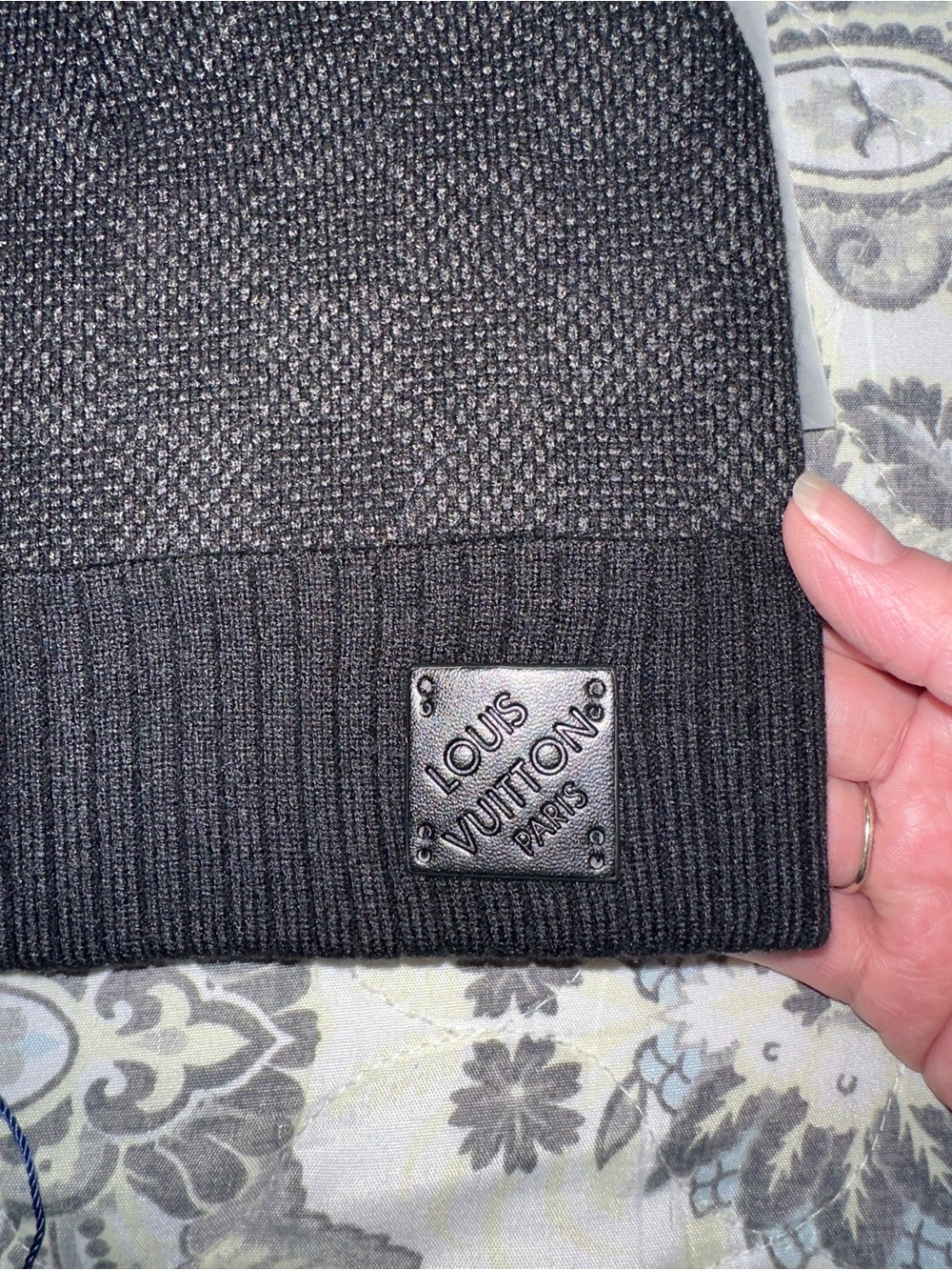 Louis Vuitton Black Ribbed Knit Beanie, NWT - Picture 5 of 8